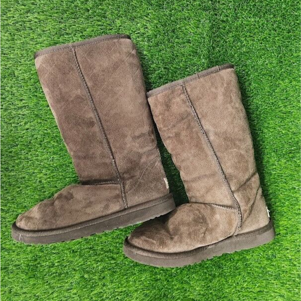 UGG Classic Tall Brown Boots Size 7 Women